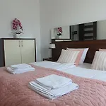 Atrium Na Fali *